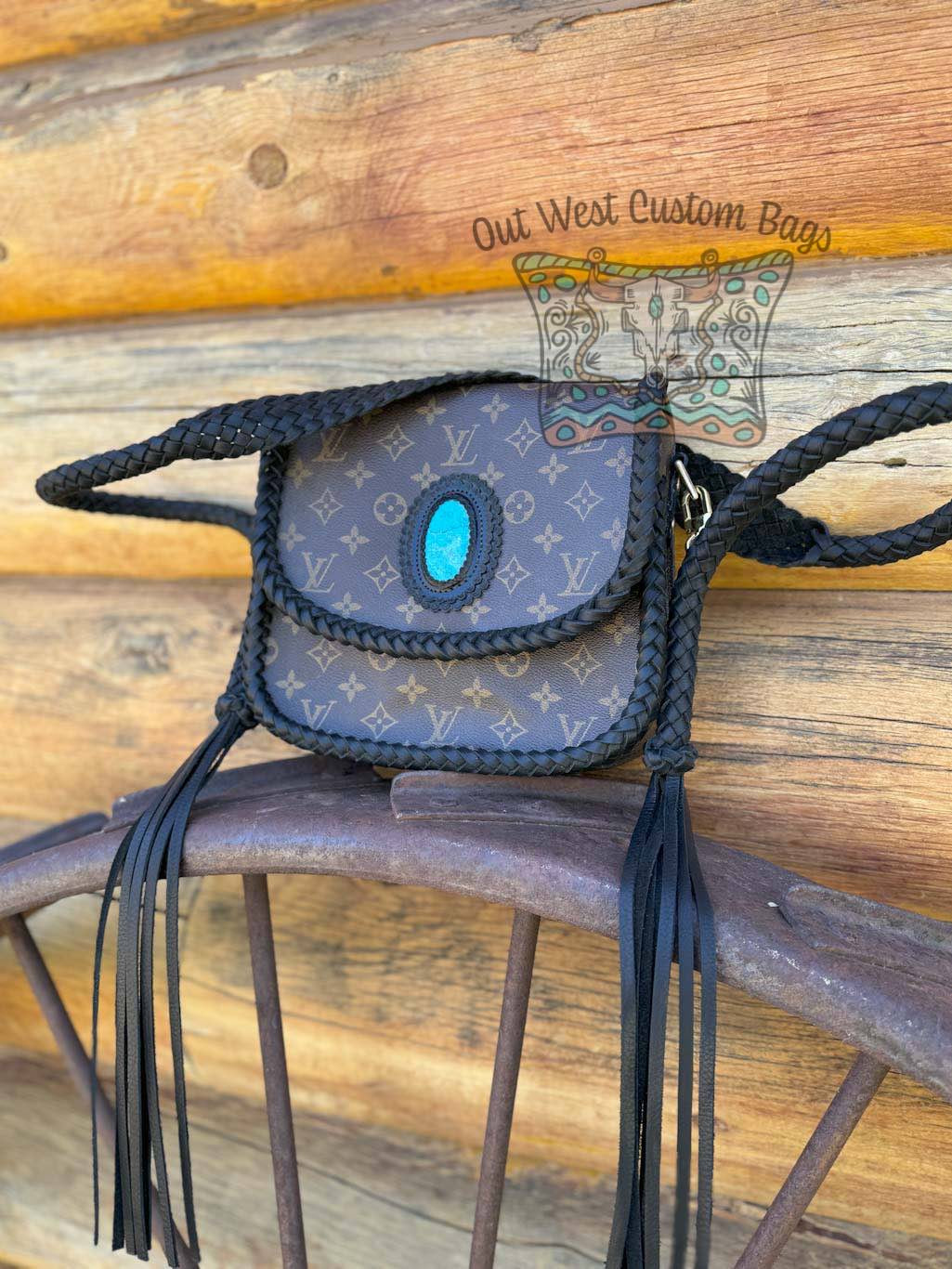 RTS Out West St Cloud Fringeless Leather Crossbody