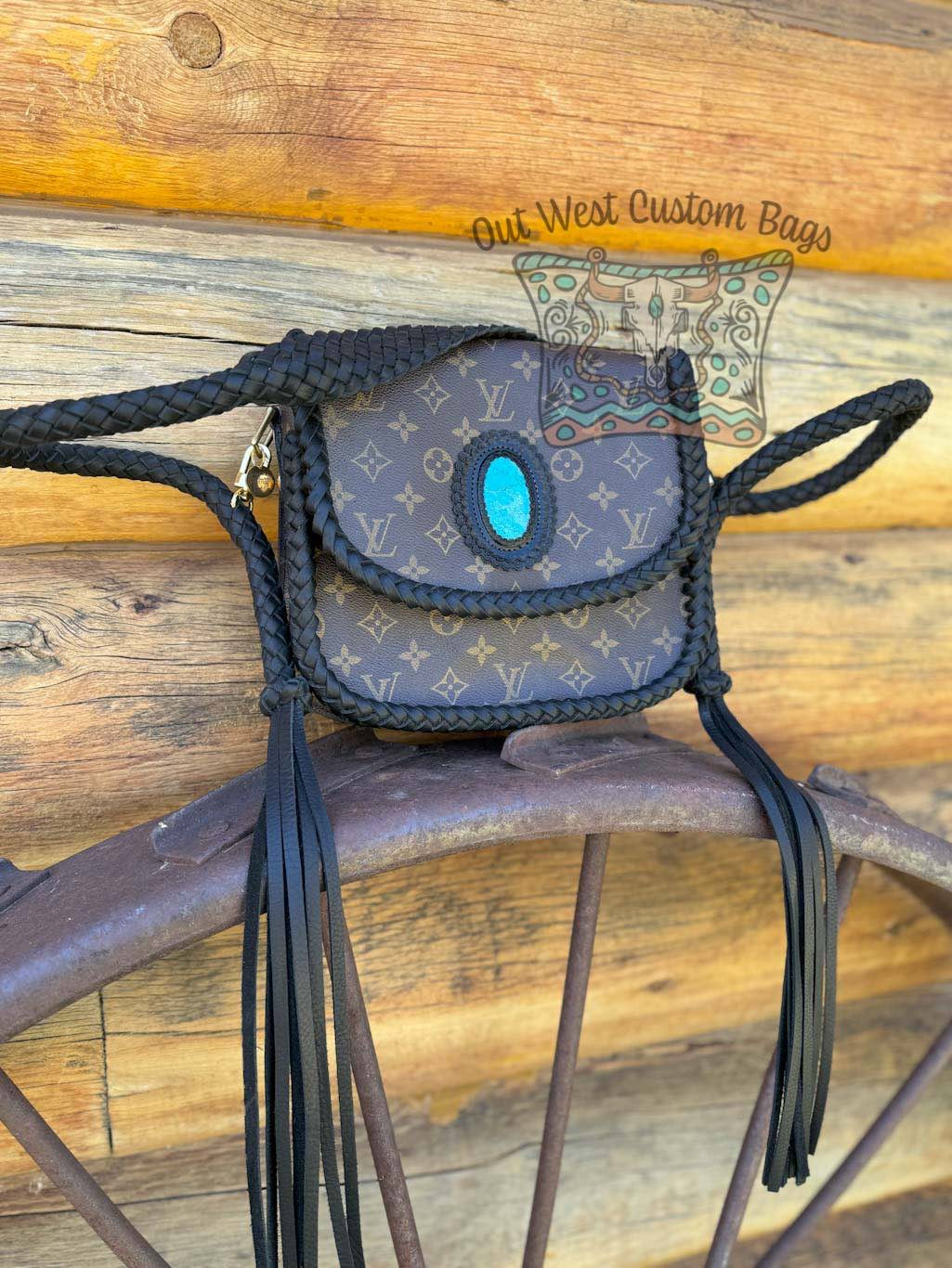 RTS Out West St Cloud Fringeless Leather Crossbody