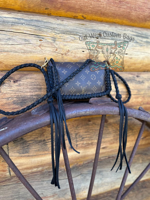 Out West Pochette Accessoires Fringeless Revamped Crossbody