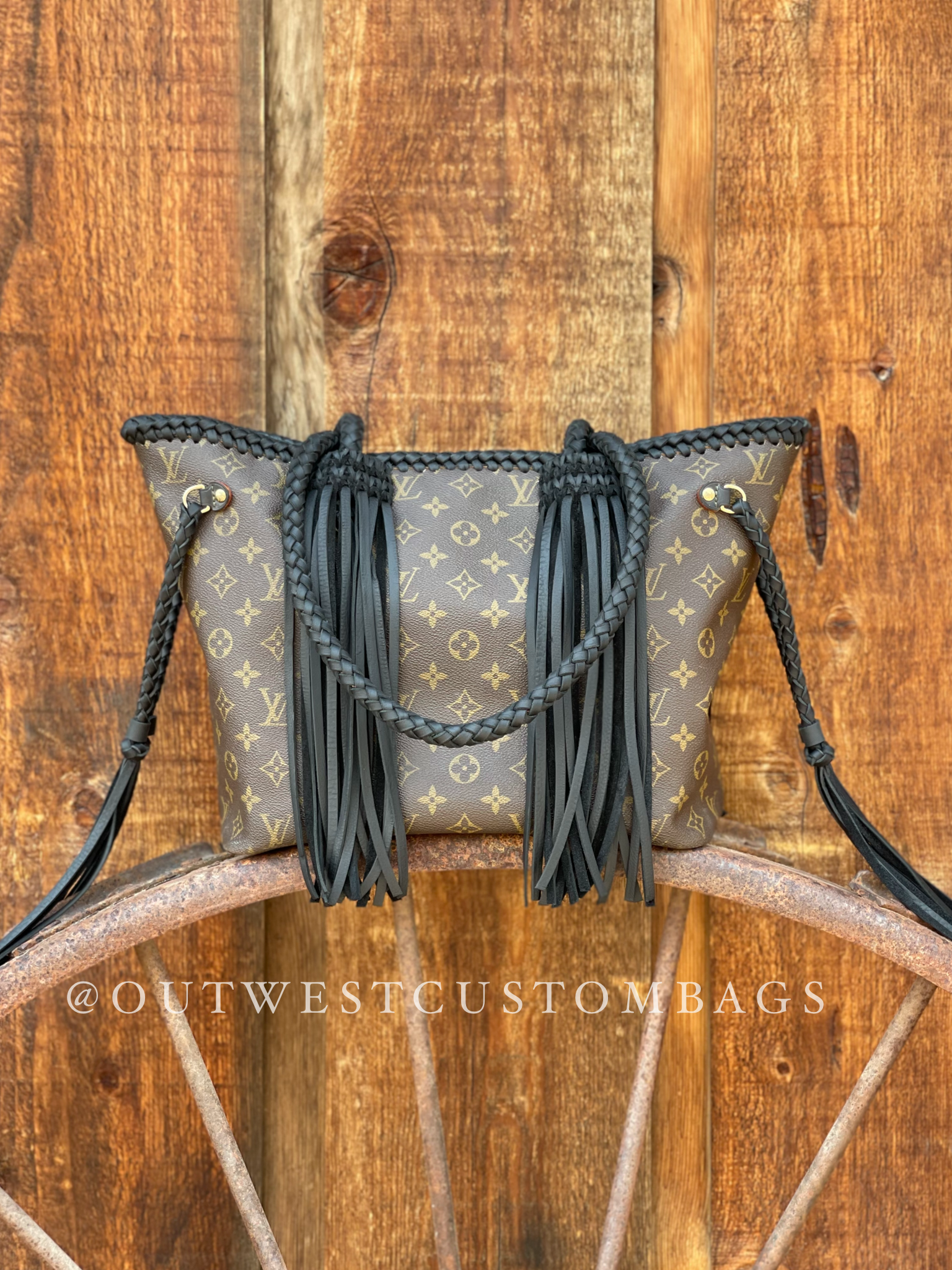 Just got my hands on this baby! Neverfull GM in mimosa 😊 : r/Louisvuitton