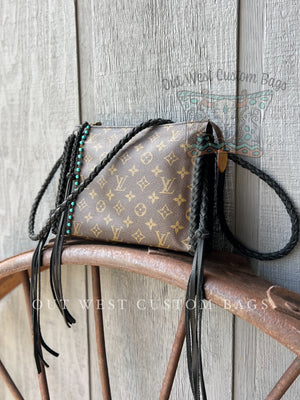 How to turn your Louis Vuitton Toiletry 26 into a crossbody bag